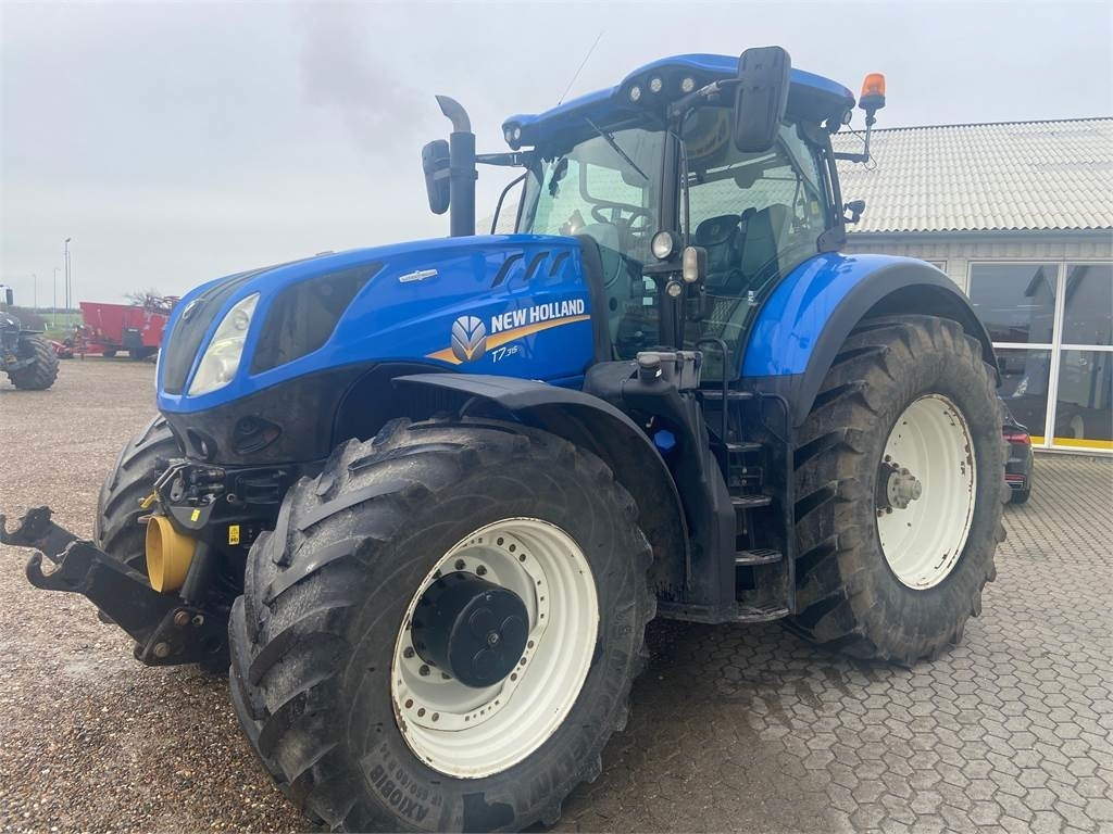 New Holland T7.315 AC - Tracteur agricole: photos 2 New Holland T7.315 AC - Tracteur agricole: photos 2