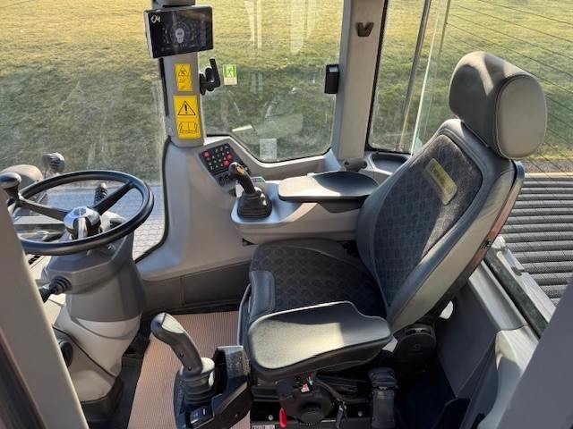 Crédit-bail de New Holland W170D2 TRIN 5-Z  New Holland W170D2 TRIN 5-Z: photos 12