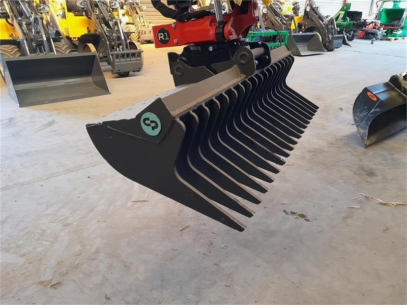 - - - CP METAL RIVE - Accessoire pour Pelle: photos 1 - - - CP METAL RIVE - Accessoire pour Pelle: photos 1