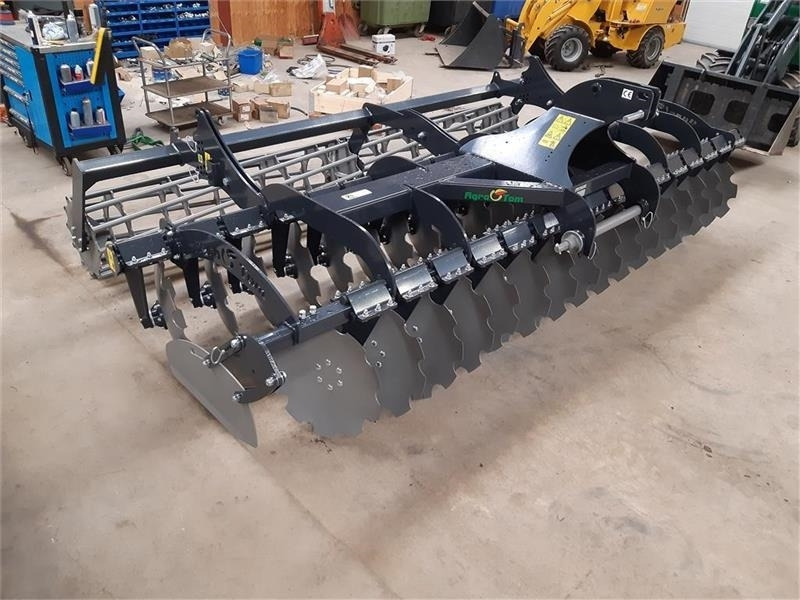 Agro - TOM XL 4 meter hd modellen  - Cover crop: photos 1 Agro - TOM XL 4 meter hd modellen  - Cover crop: photos 1