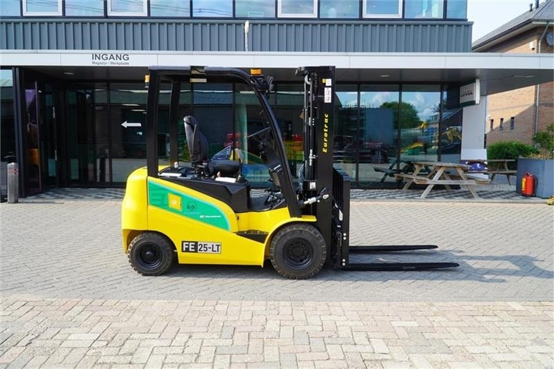 Eurotrac EL TRUCK - Chariot élévateur électrique: photos 1 Eurotrac EL TRUCK - Chariot élévateur électrique: photos 1