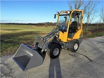 Eurotrac W11 Lav tårn og førerhus - Valet de ferme: photos 1 Eurotrac W11 Lav tårn og førerhus - Valet de ferme: photos 1