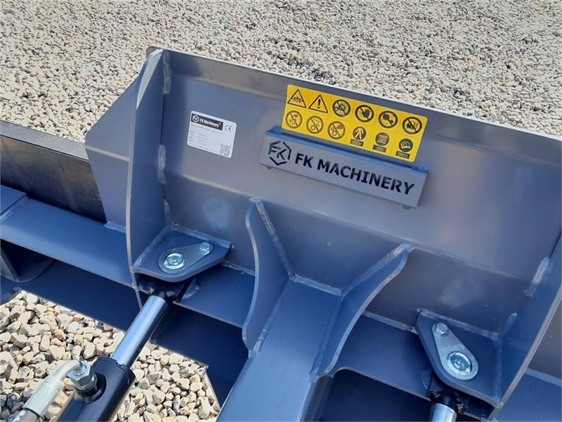 FK Machinery FODER SKRABER - Lame pour Engins de chantier: photos 4 FK Machinery FODER SKRABER - Lame pour Engins de chantier: photos 4