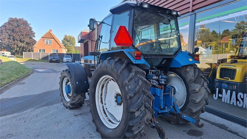 Ford 8240 - Tracteur agricole: photos 5 Ford 8240 - Tracteur agricole: photos 5