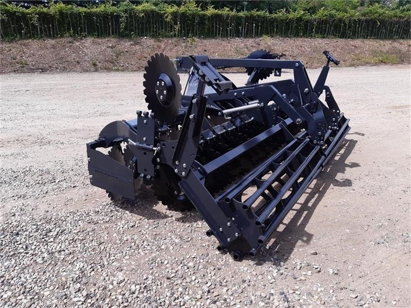 Inter-Tech Diskharve 4 meter J-Maskiner 4 meter med hydraulis - Cover crop: photos 5 Inter-Tech Diskharve 4 meter J-Maskiner 4 meter med hydraulis - Cover crop: photos 5
