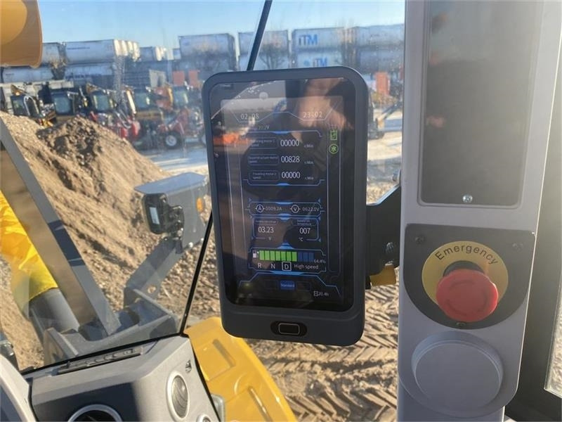 - - - XCMG XC968-EV ELEKTRISK - Chargeuse sur pneus: photos 3 - - - XCMG XC968-EV ELEKTRISK - Chargeuse sur pneus: photos 3
