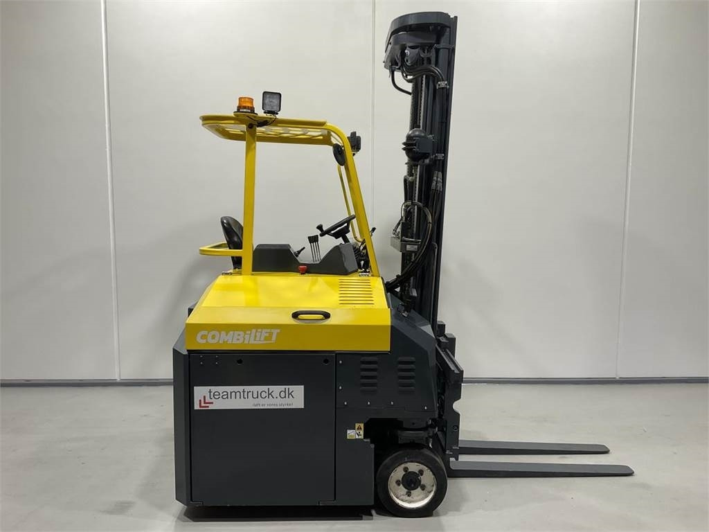 Combilift CBE3000 - Chariot multidirectionnel: photos 1 Combilift CBE3000 - Chariot multidirectionnel: photos 1
