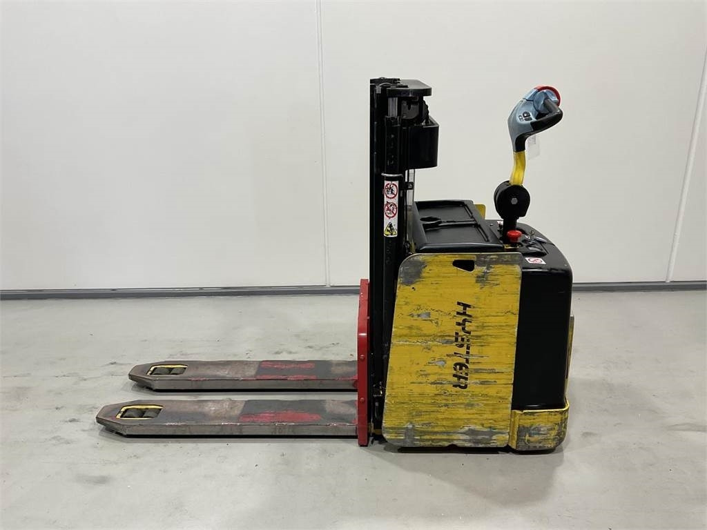 Hyster P2.0SD-17 - Gerbeur: photos 3 Hyster P2.0SD-17 - Gerbeur: photos 3