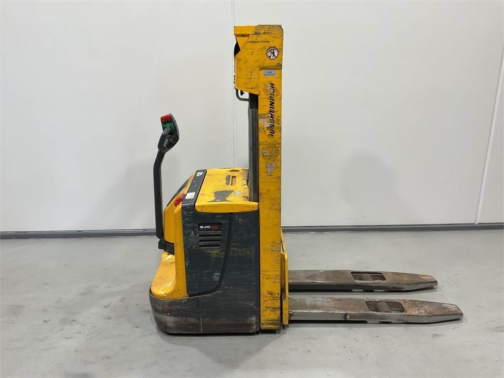 Jungheinrich EJC12 - Gerbeur: photos 1 Jungheinrich EJC12 - Gerbeur: photos 1