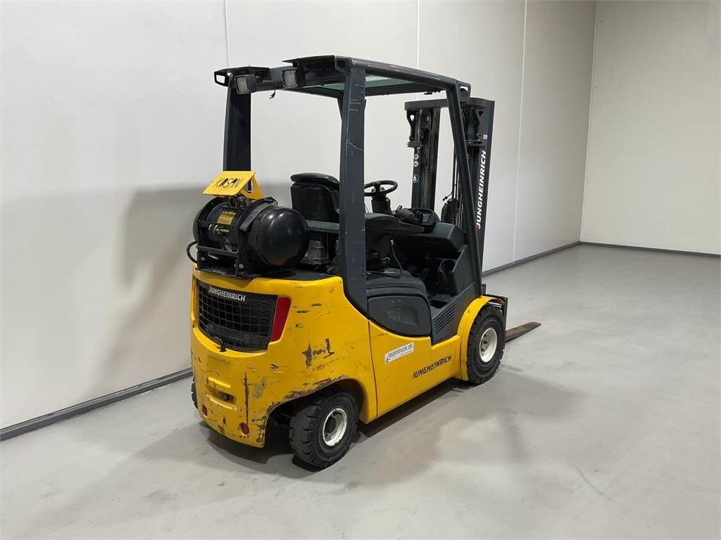 Jungheinrich TFG 320 S - Chariot élévateur à gaz: photos 2 Jungheinrich TFG 320 S - Chariot élévateur à gaz: photos 2