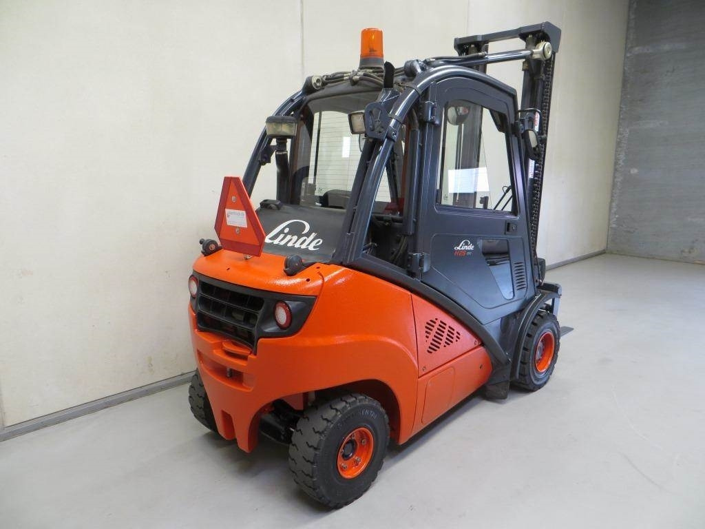 Linde H25T - Chariot élévateur à gaz: photos 4 Linde H25T - Chariot élévateur à gaz: photos 4