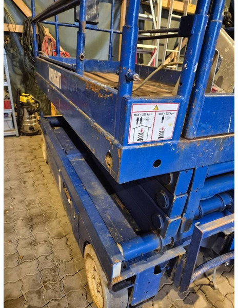 UpRight 2 persons lift - Nacelle ciseaux: photos 3 UpRight 2 persons lift - Nacelle ciseaux: photos 3