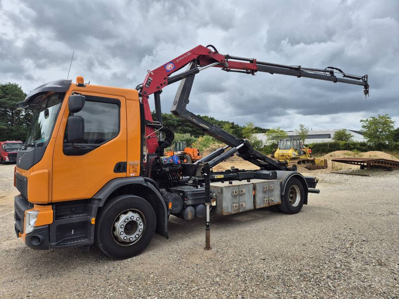 Volvo FE 320 /4x2// HMF 875 K3 // Kroghejs - Camion grue: photos 5 Volvo FE 320 /4x2// HMF 875 K3 // Kroghejs - Camion grue: photos 5