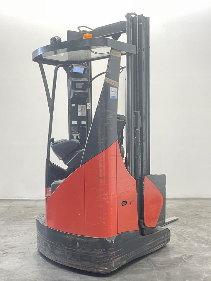 Linde R14X-03-116 - Chariot à mât rétractable: photos 2 Linde R14X-03-116 - Chariot à mât rétractable: photos 2