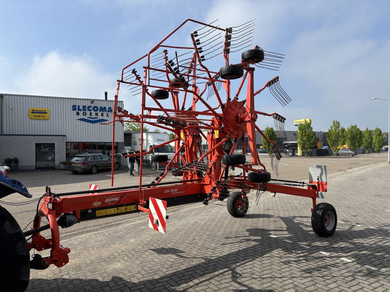 Kuhn GA8121 Cirkelhark - Faneuse: photos 1 Kuhn GA8121 Cirkelhark - Faneuse: photos 1