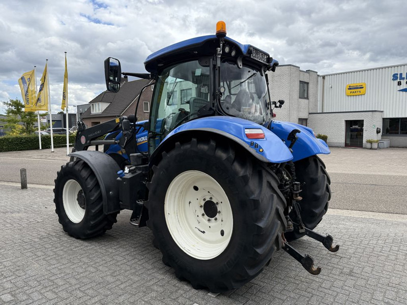 New Holland T6.175 AC T4B - Tracteur agricole: photos 2 New Holland T6.175 AC T4B - Tracteur agricole: photos 2