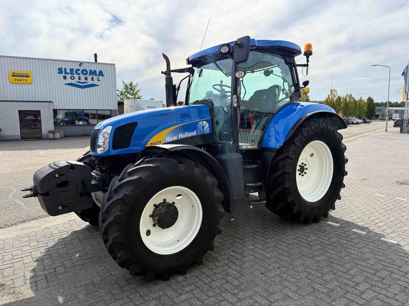 New Holland T6070 Elite - Tracteur agricole: photos 1 New Holland T6070 Elite - Tracteur agricole: photos 1