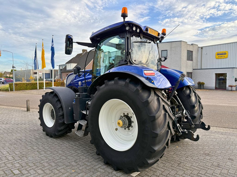 New Holland T7.270 AC 10 Years Blue Power Edition - Tracteur agricole: photos 2 New Holland T7.270 AC 10 Years Blue Power Edition - Tracteur agricole: photos 2