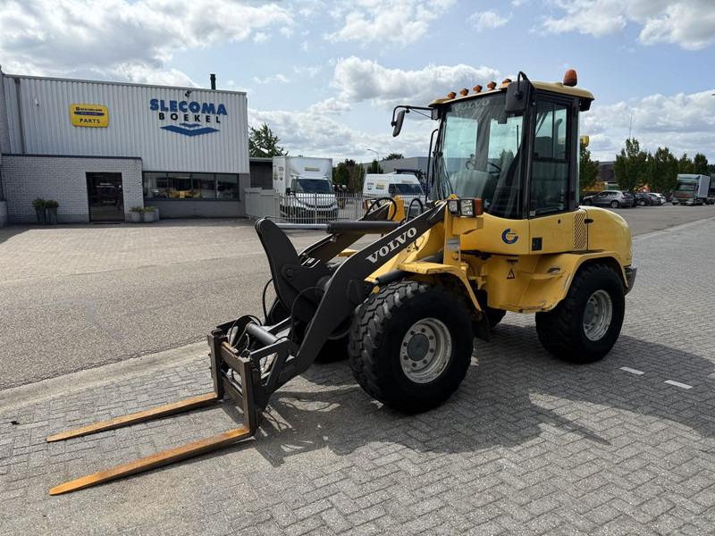 Volvo L30B Pro Shovel - Chargeuse sur pneus: photos 1 Volvo L30B Pro Shovel - Chargeuse sur pneus: photos 1