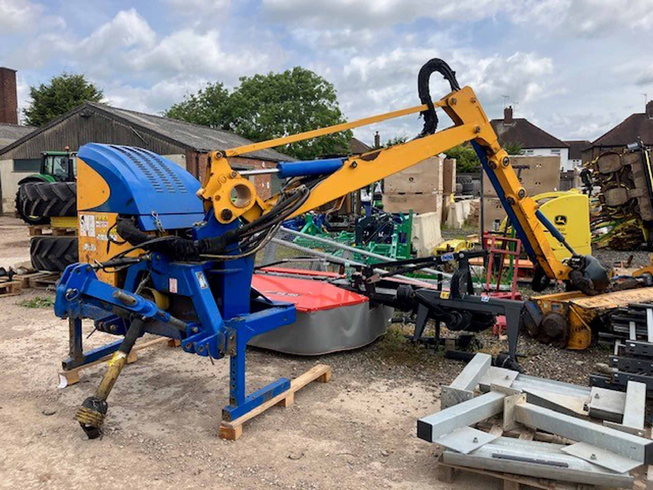 Bomford Hawk 6.5 - Epareuse: photos 1 Bomford Hawk 6.5 - Epareuse: photos 1