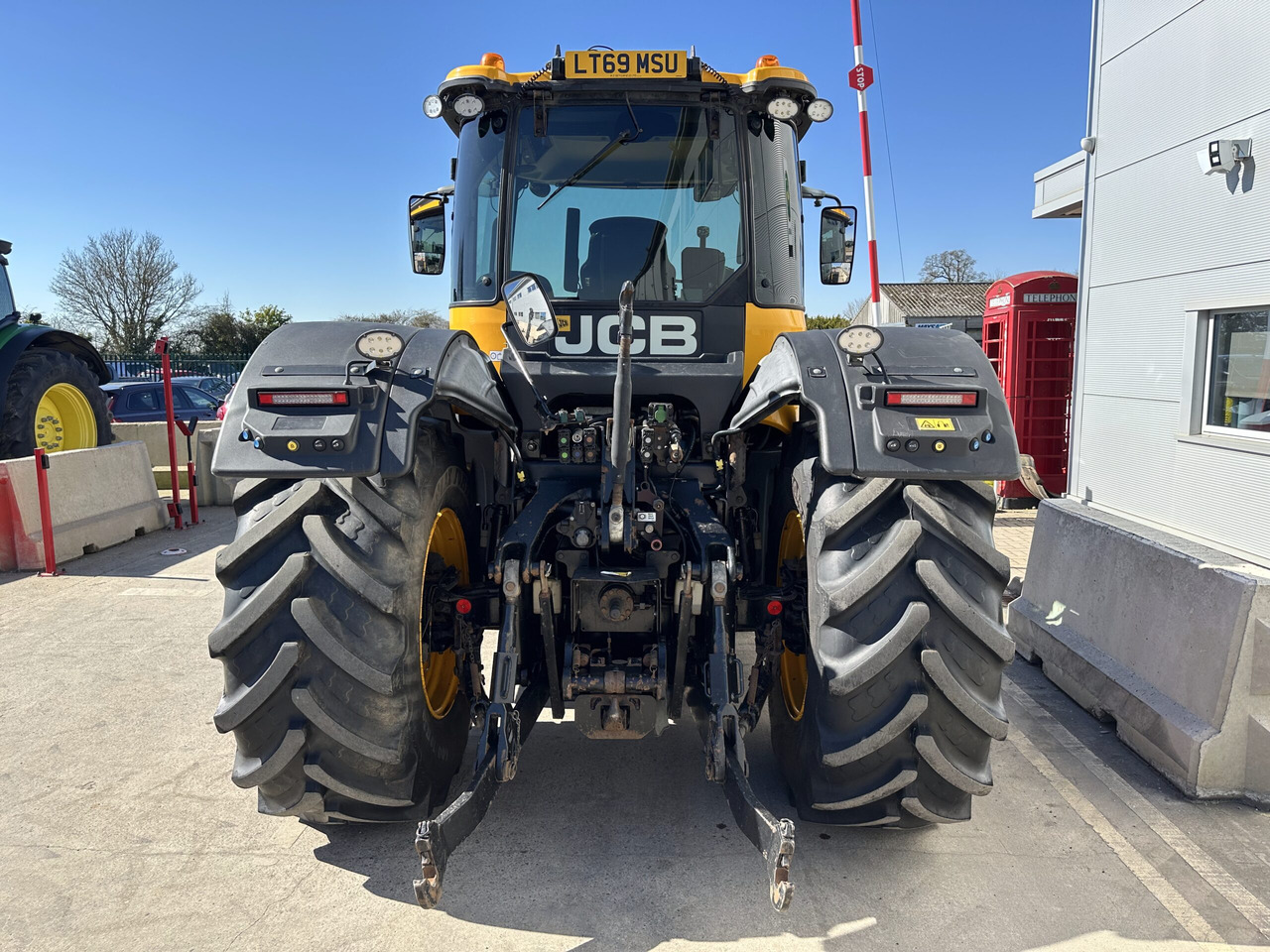 JCB Fastrac 4220 - Tracteur agricole: photos 4 JCB Fastrac 4220 - Tracteur agricole: photos 4