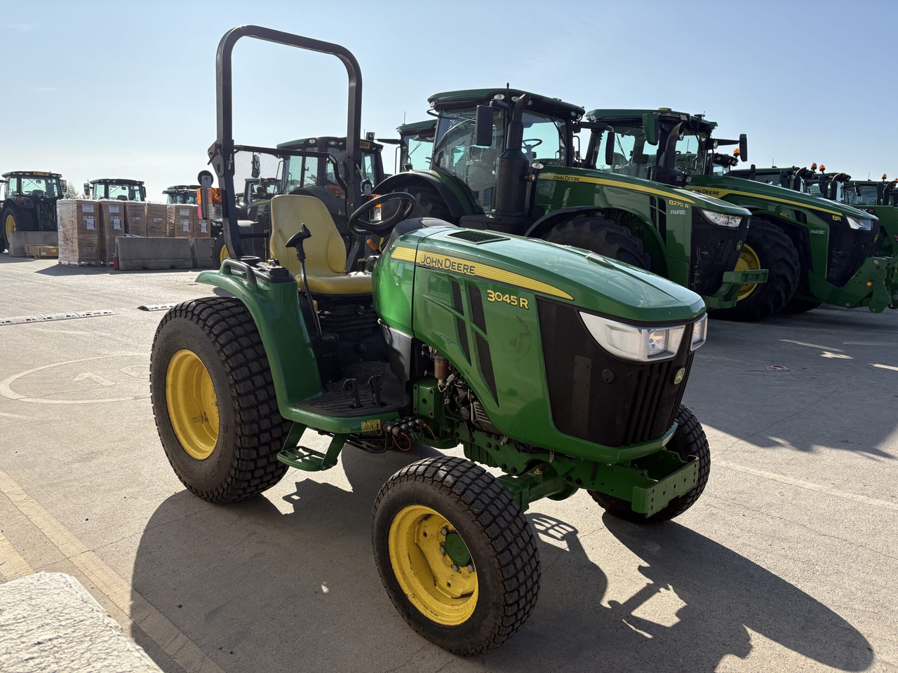 John Deere 3045R Compact Tractor - Micro tracteur: photos 3 John Deere 3045R Compact Tractor - Micro tracteur: photos 3