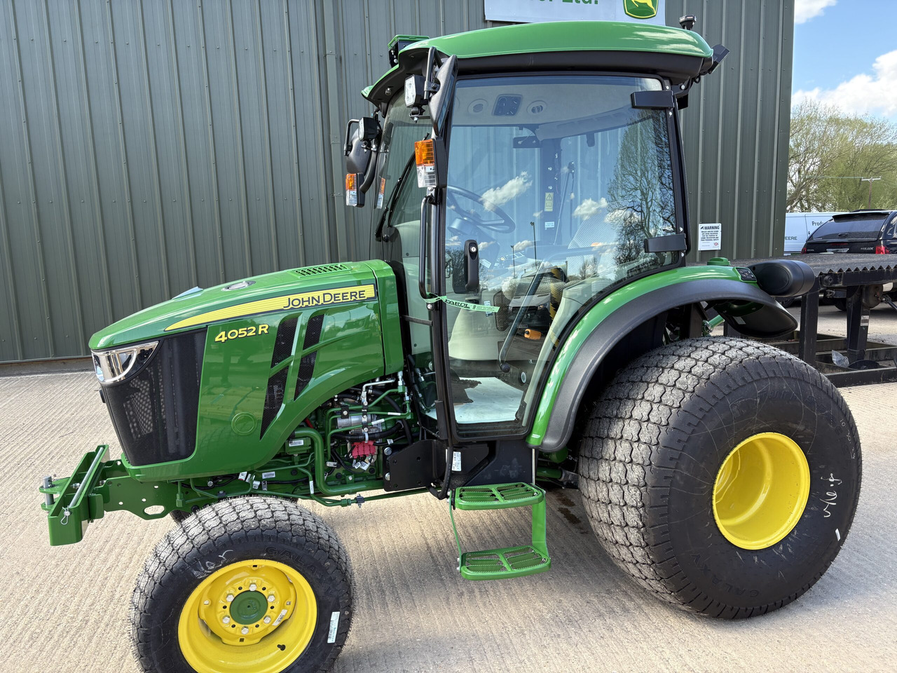 John Deere 4052R Compact Tractor - Micro tracteur: photos 1 John Deere 4052R Compact Tractor - Micro tracteur: photos 1