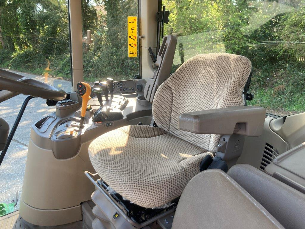Tracteur agricole John Deere 6155M: photos 9