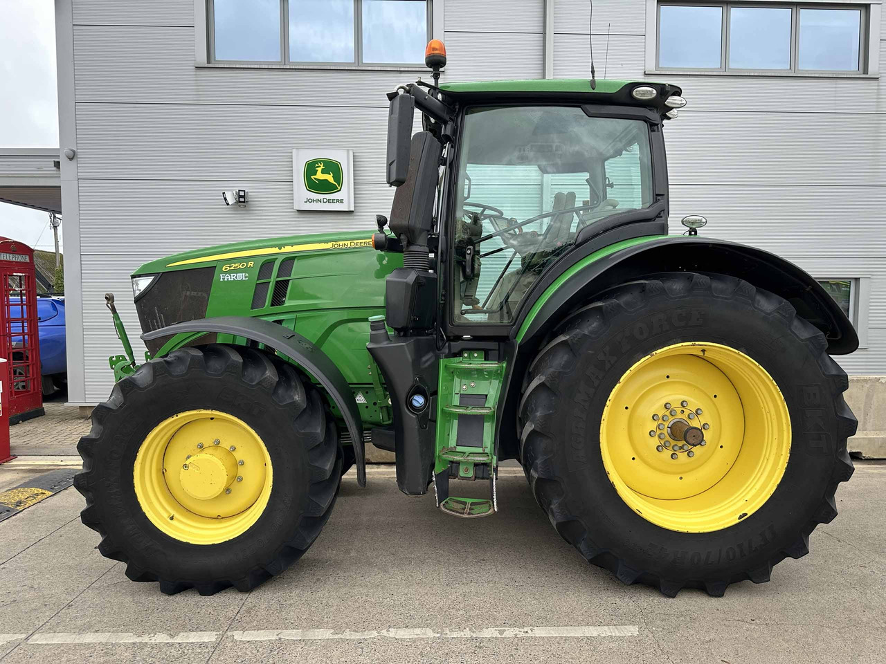 John Deere 6250R - Tracteur agricole: photos 3 John Deere 6250R - Tracteur agricole: photos 3