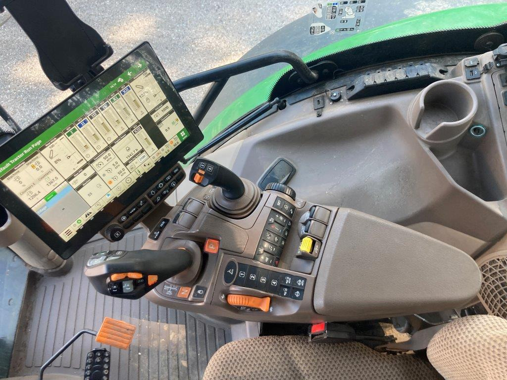 John Deere 6R 155 - Tracteur agricole: photos 3 John Deere 6R 155 - Tracteur agricole: photos 3