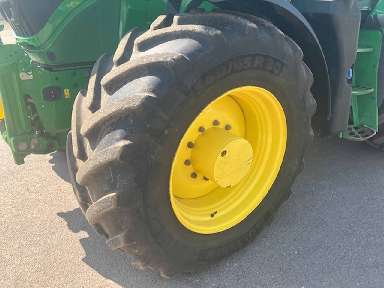 John Deere 6R 185 - Tracteur agricole: photos 2 John Deere 6R 185 - Tracteur agricole: photos 2