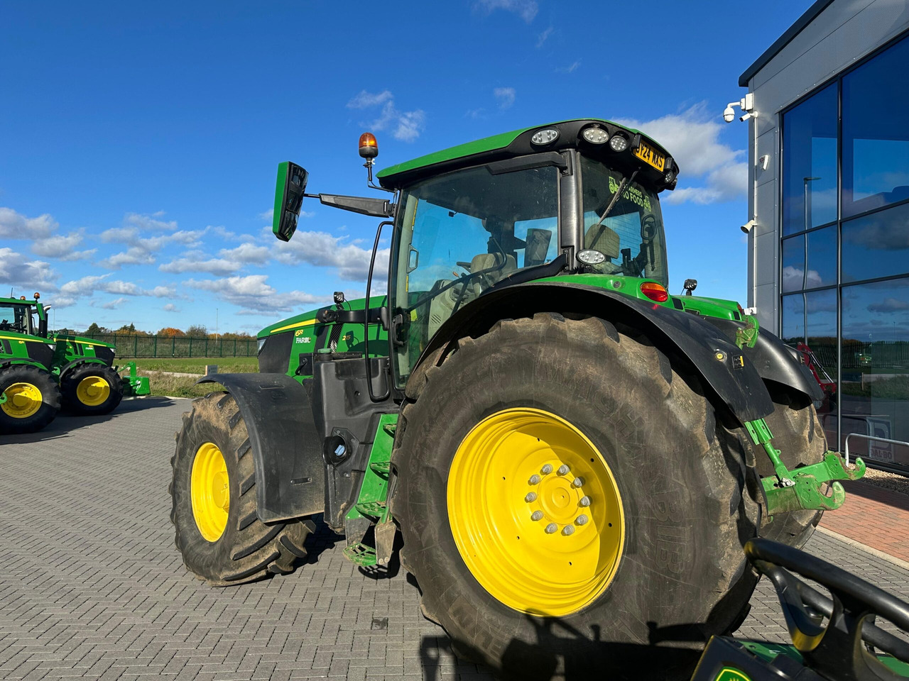 John Deere 6R 215 - Tracteur agricole: photos 5 John Deere 6R 215 - Tracteur agricole: photos 5