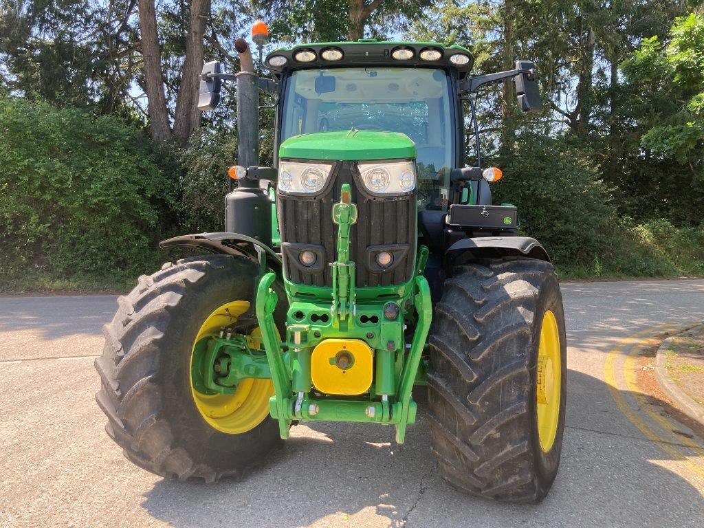 John Deere 6R 215 - Tracteur agricole: photos 1 John Deere 6R 215 - Tracteur agricole: photos 1