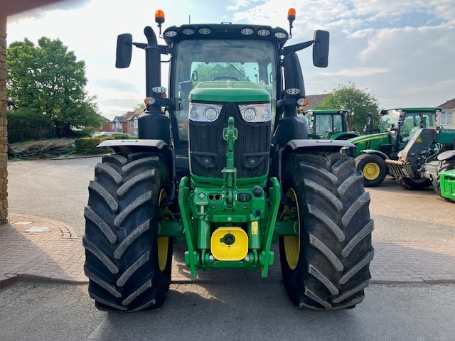 John Deere 6R 250 - Tracteur agricole: photos 3 John Deere 6R 250 - Tracteur agricole: photos 3