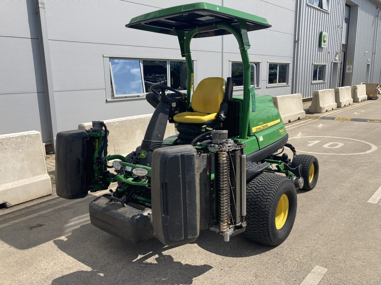 John Deere 7500AE fairway mower - Motofaucheuse: photos 1 John Deere 7500AE fairway mower - Motofaucheuse: photos 1