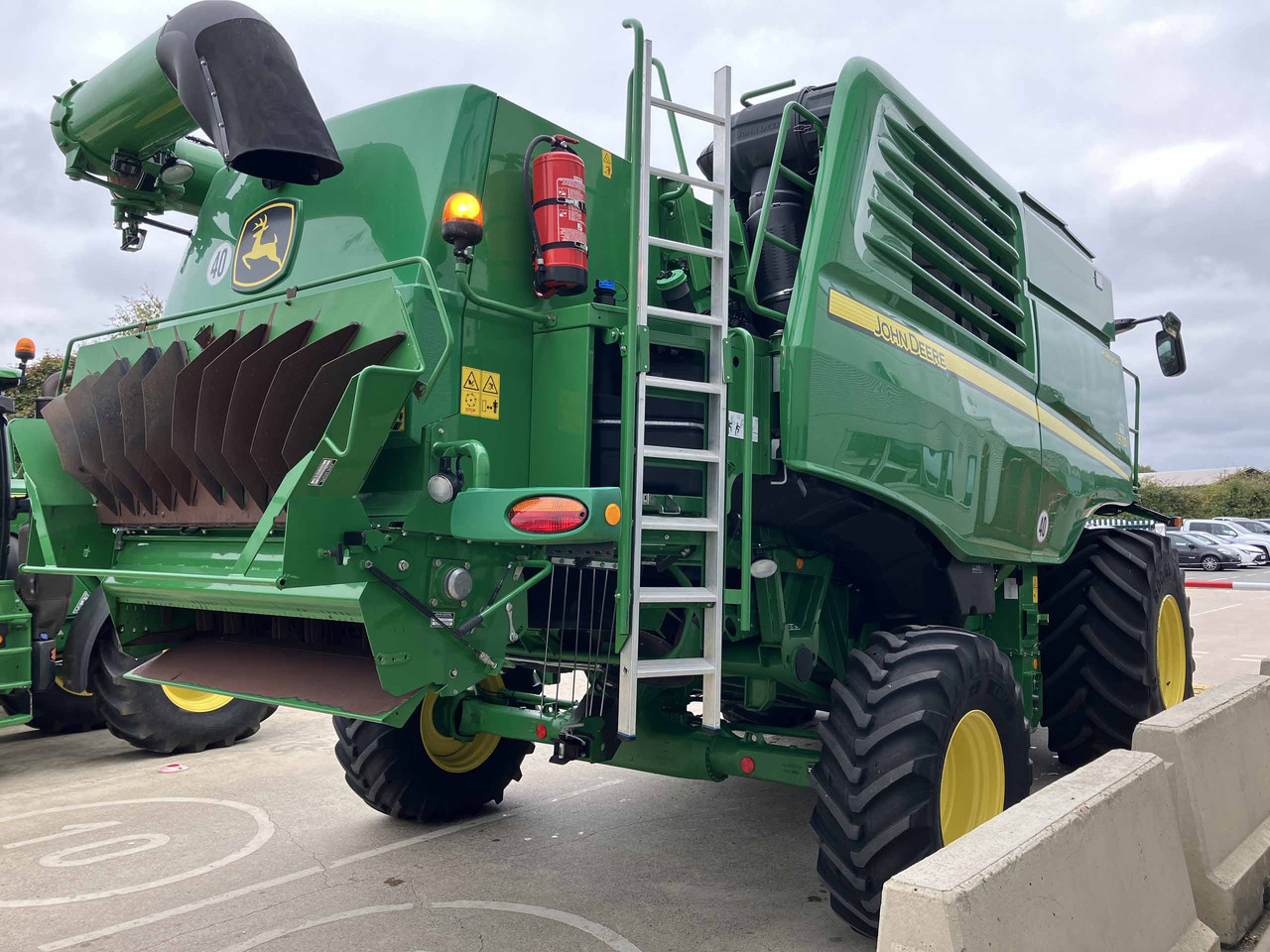 John Deere T670i HillMaster - Moissonneuse-batteuse: photos 5 John Deere T670i HillMaster - Moissonneuse-batteuse: photos 5