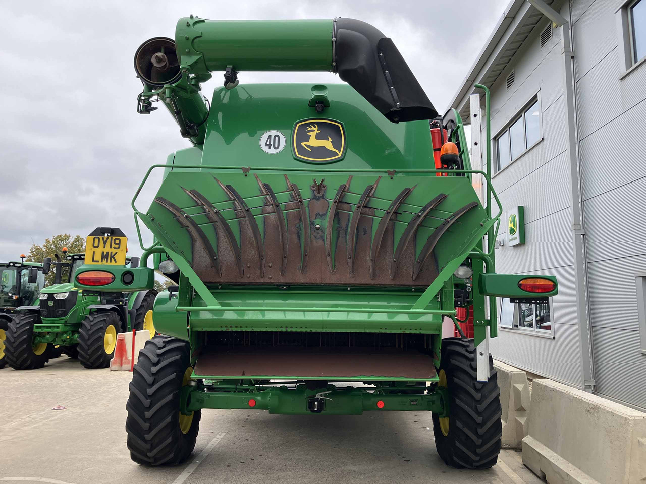 John Deere T670i HillMaster - Moissonneuse-batteuse: photos 4 John Deere T670i HillMaster - Moissonneuse-batteuse: photos 4