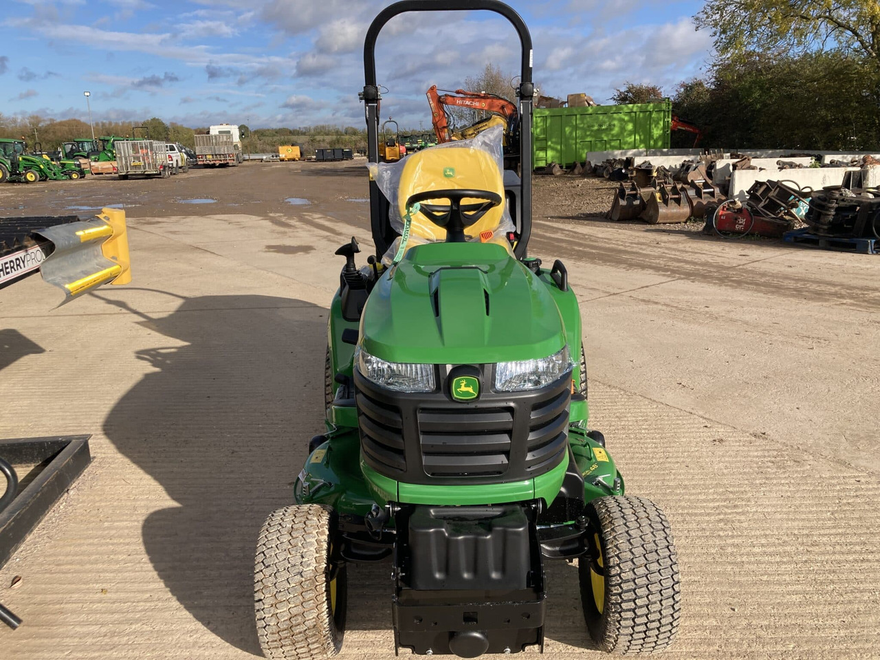 Crédit-bail de  John Deere X950R ride on mower John Deere X950R ride on mower: photos 7