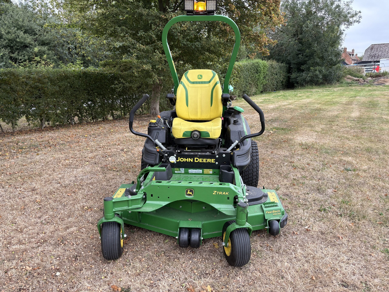 John Deere Z994R Commercial Z-Turn Mower - Motofaucheuse: photos 2 John Deere Z994R Commercial Z-Turn Mower - Motofaucheuse: photos 2