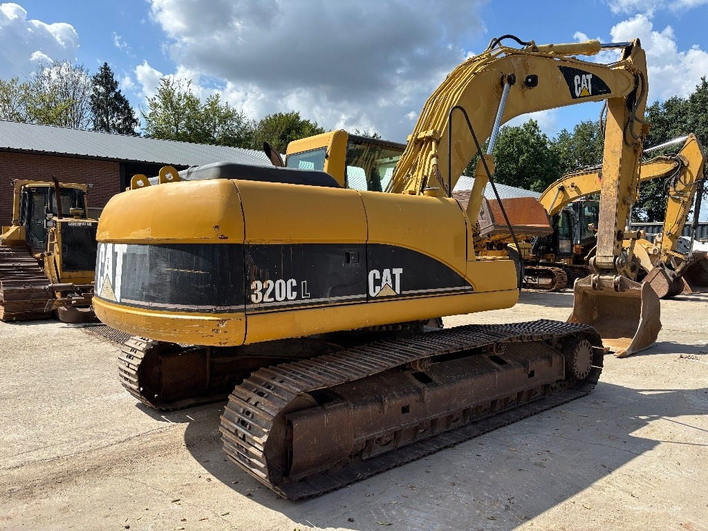 CAT 320 C L - Pelle sur chenille: photos 3 CAT 320 C L - Pelle sur chenille: photos 3