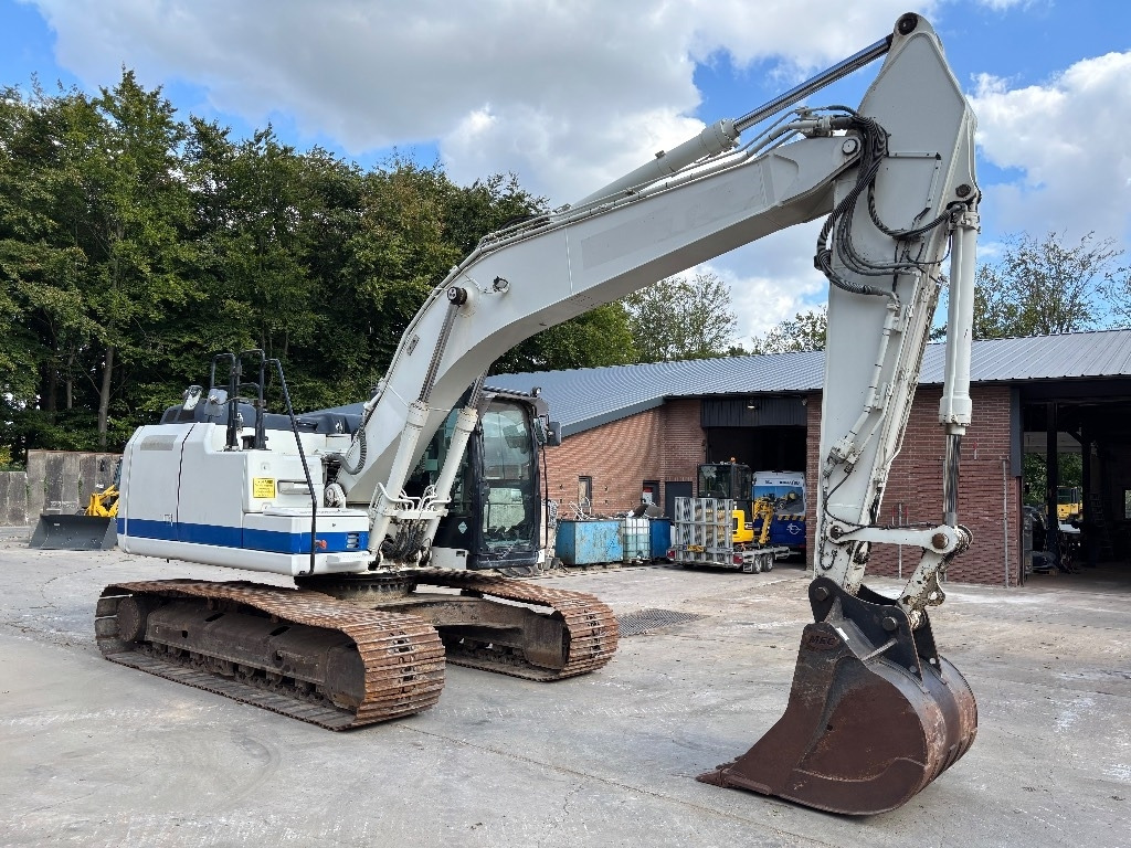 CAT 320E - Pelle sur chenille: photos 4 CAT 320E - Pelle sur chenille: photos 4