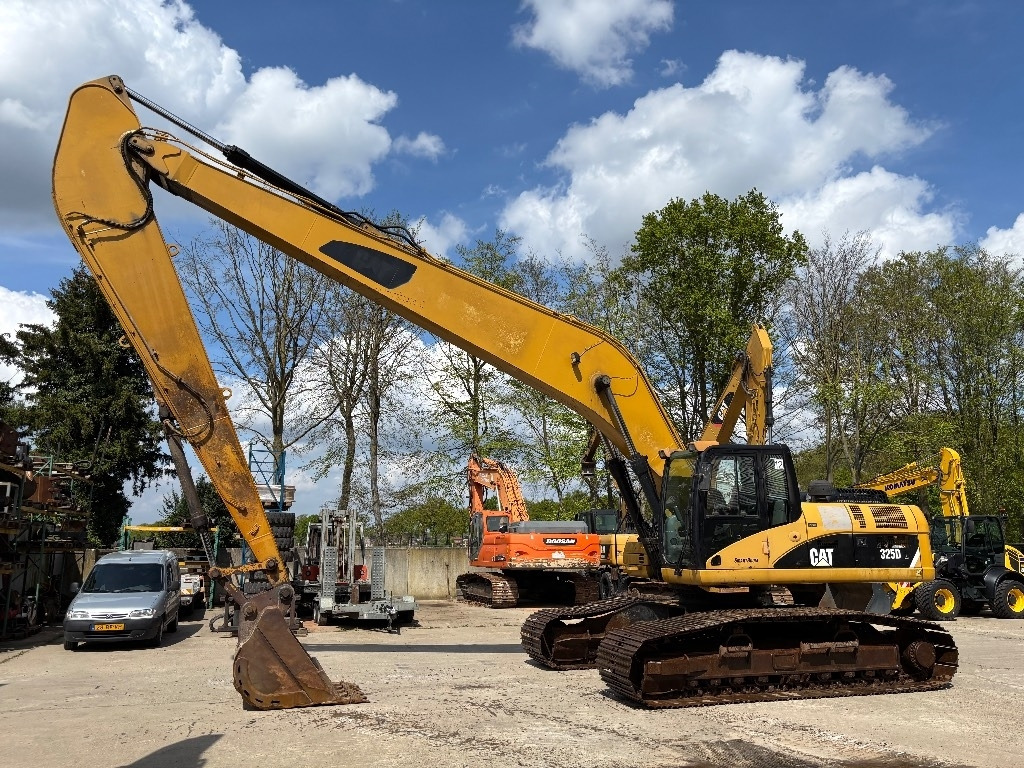 CAT 325 D LR LRE LONG REACH 16m - Pelle sur chenille: photos 2 CAT 325 D LR LRE LONG REACH 16m - Pelle sur chenille: photos 2