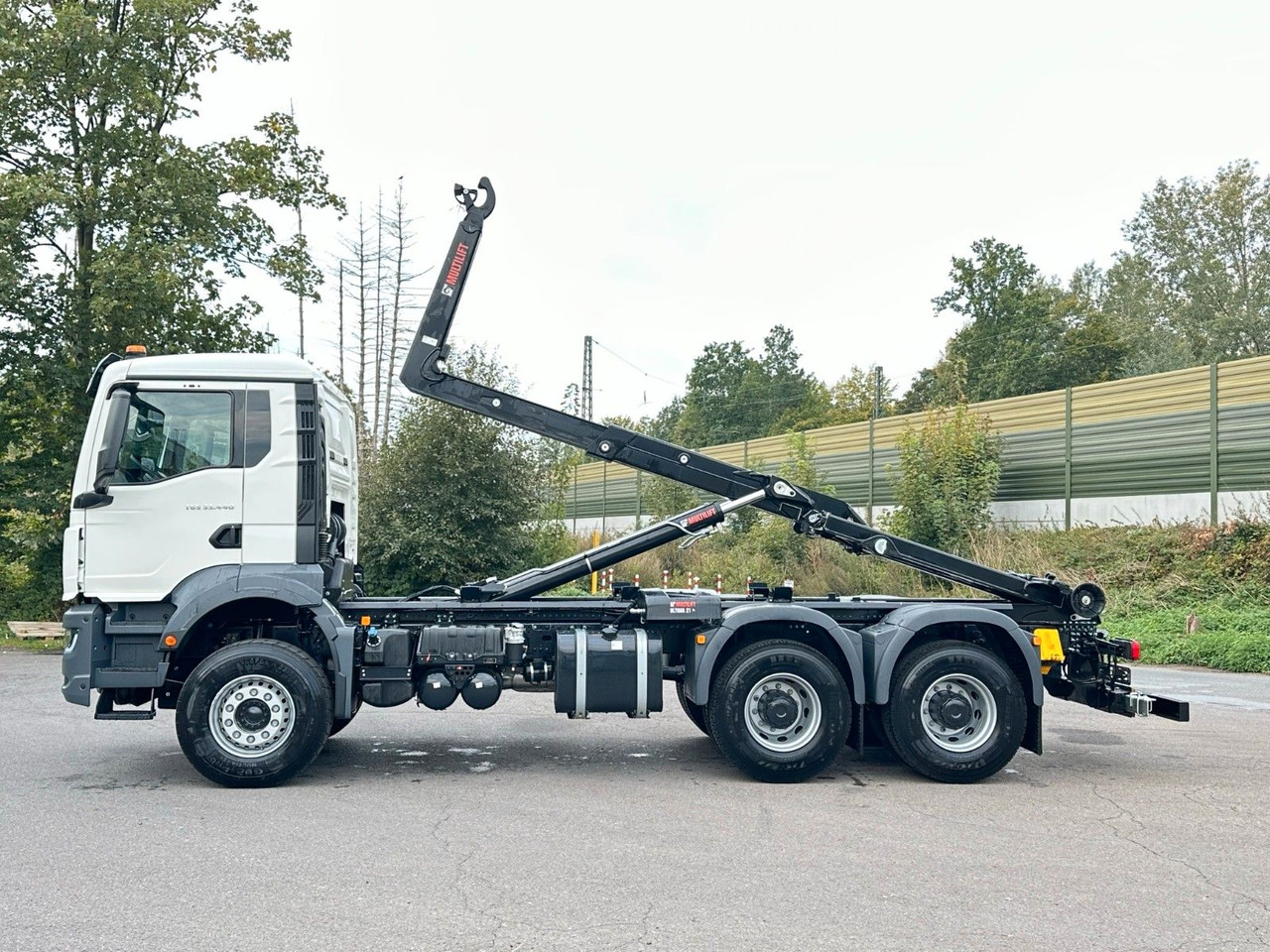 MAN TGS 33.440 6x4 Euro6e MultiLift 21S59 - Camion ampliroll, Camion grue: photos 3 MAN TGS 33.440 6x4 Euro6e MultiLift 21S59 - Camion ampliroll, Camion grue: photos 3