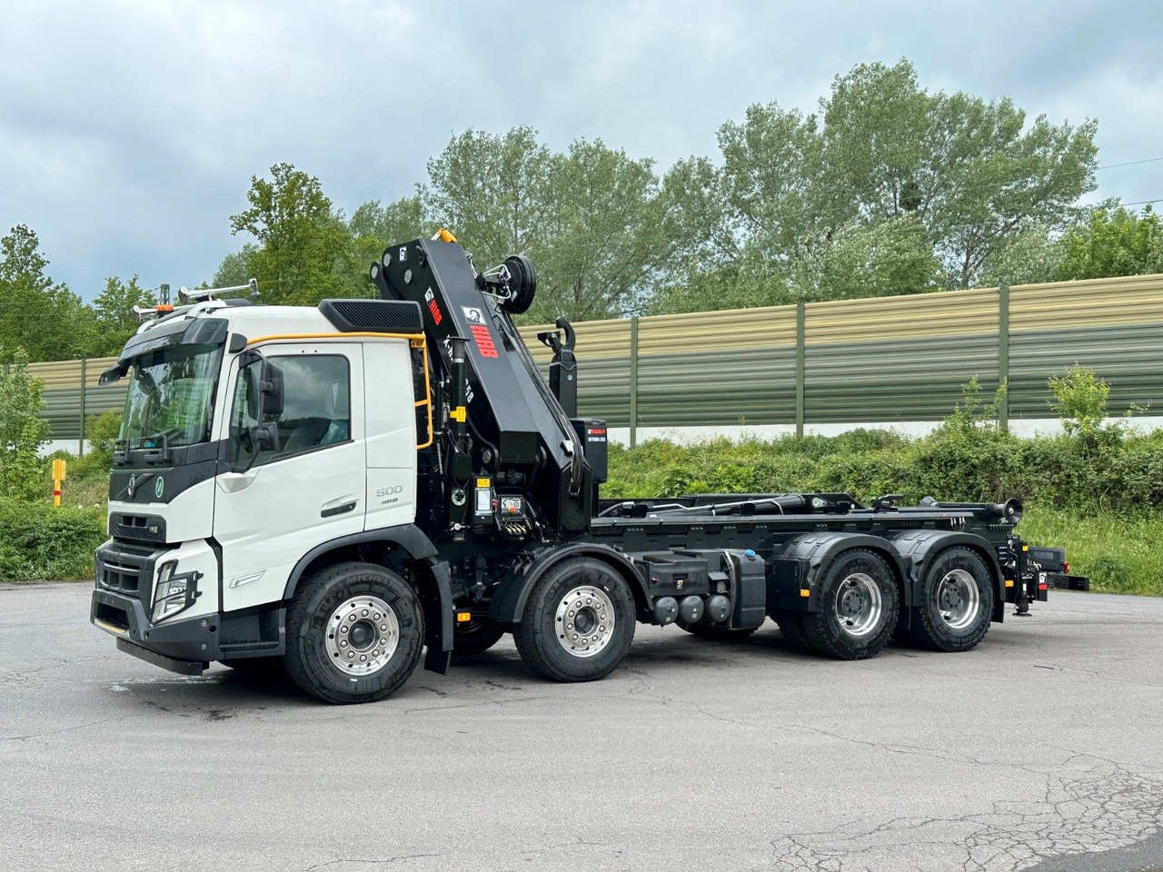 Volvo FMX 500 8x4 Abrollkipper + Kran Hiab 658-6 - Camion ampliroll, Camion grue: photos 3 Volvo FMX 500 8x4 Abrollkipper + Kran Hiab 658-6 - Camion ampliroll, Camion grue: photos 3
