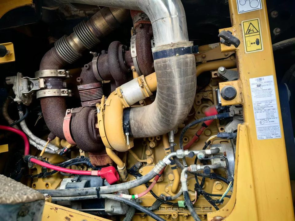 Second Hand Caterpillar CAT 950GC 5 Ton Wheel Loader USED CAT 950 Wheel Loaders in Low Price for Hot Sale - Chargeuse sur pneus: photos 2 Second Hand Caterpillar CAT 950GC 5 Ton Wheel Loader USED CAT 950 Wheel Loaders in Low Price for Hot Sale - Chargeuse sur pneus: photos 2