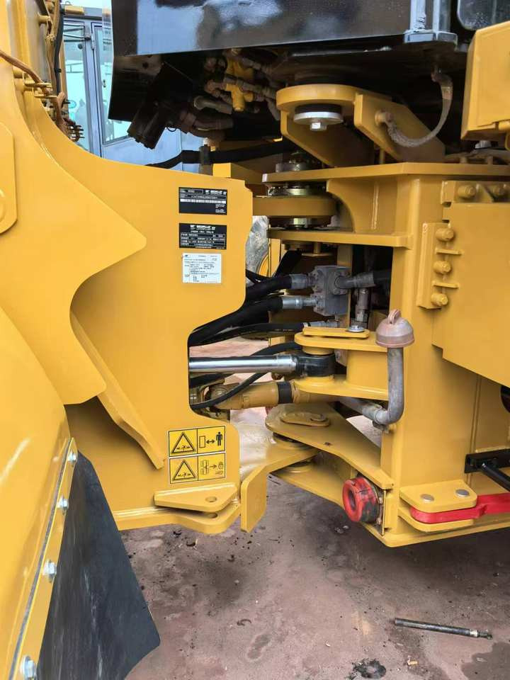 Used Caterpillar 950G RC Wheel Loader Reconditioned Cat 950 with Core Engine Backhoe or Front Loader for Sale - Chargeuse sur pneus: photos 4 Used Caterpillar 950G RC Wheel Loader Reconditioned Cat 950 with Core Engine Backhoe or Front Loader for Sale - Chargeuse sur pneus: photos 4