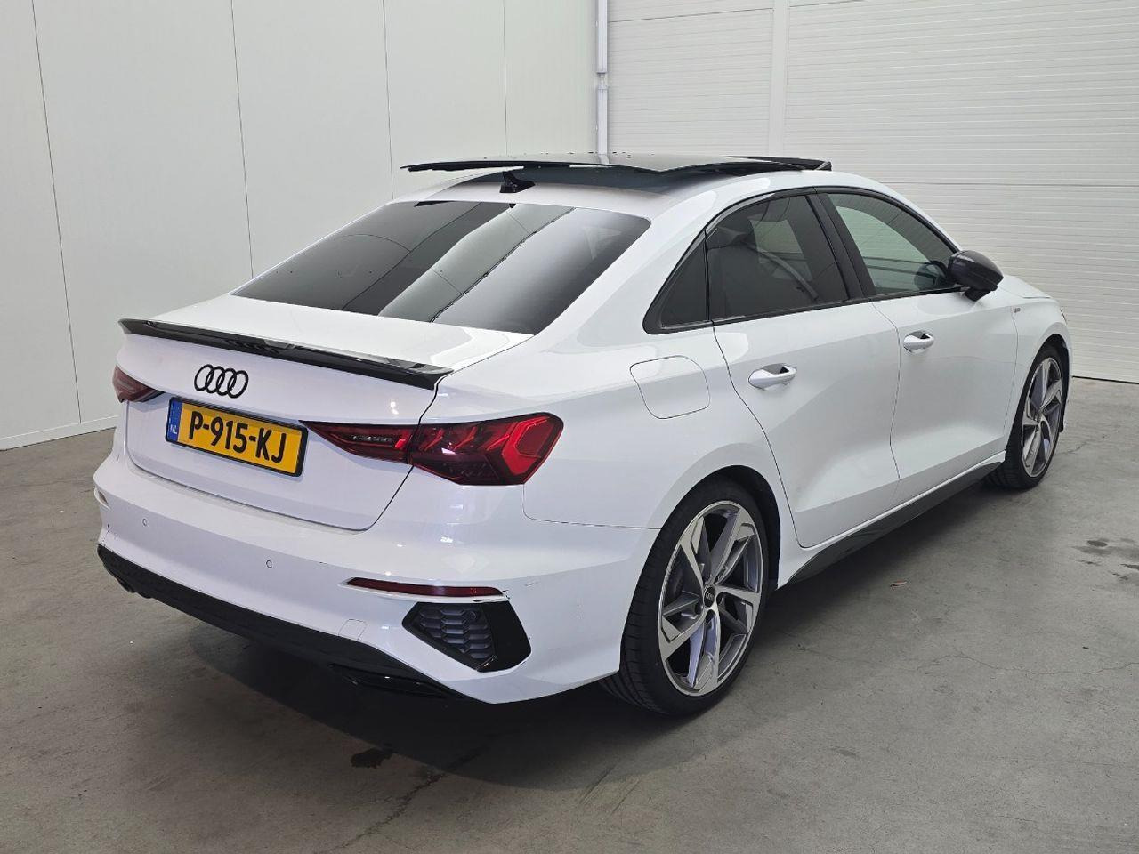Audi A3 Limousine 35 TFSI edition one | 2021 | 65.827 km | Automaat | P915KJ | NAP: Geen oordeel - Berline: photos 4 Audi A3 Limousine 35 TFSI edition one | 2021 | 65.827 km | Automaat | P915KJ | NAP: Geen oordeel - Berline: photos 4