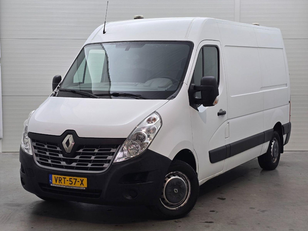 Renault Master T33 2.3 dCi L2H2 Energy | 2017 | 173.242 km | VRT57X | NAP: Geen oordeel - Autre matériel: photos 1 Renault Master T33 2.3 dCi L2H2 Energy | 2017 | 173.242 km | VRT57X | NAP: Geen oordeel - Autre matériel: photos 1