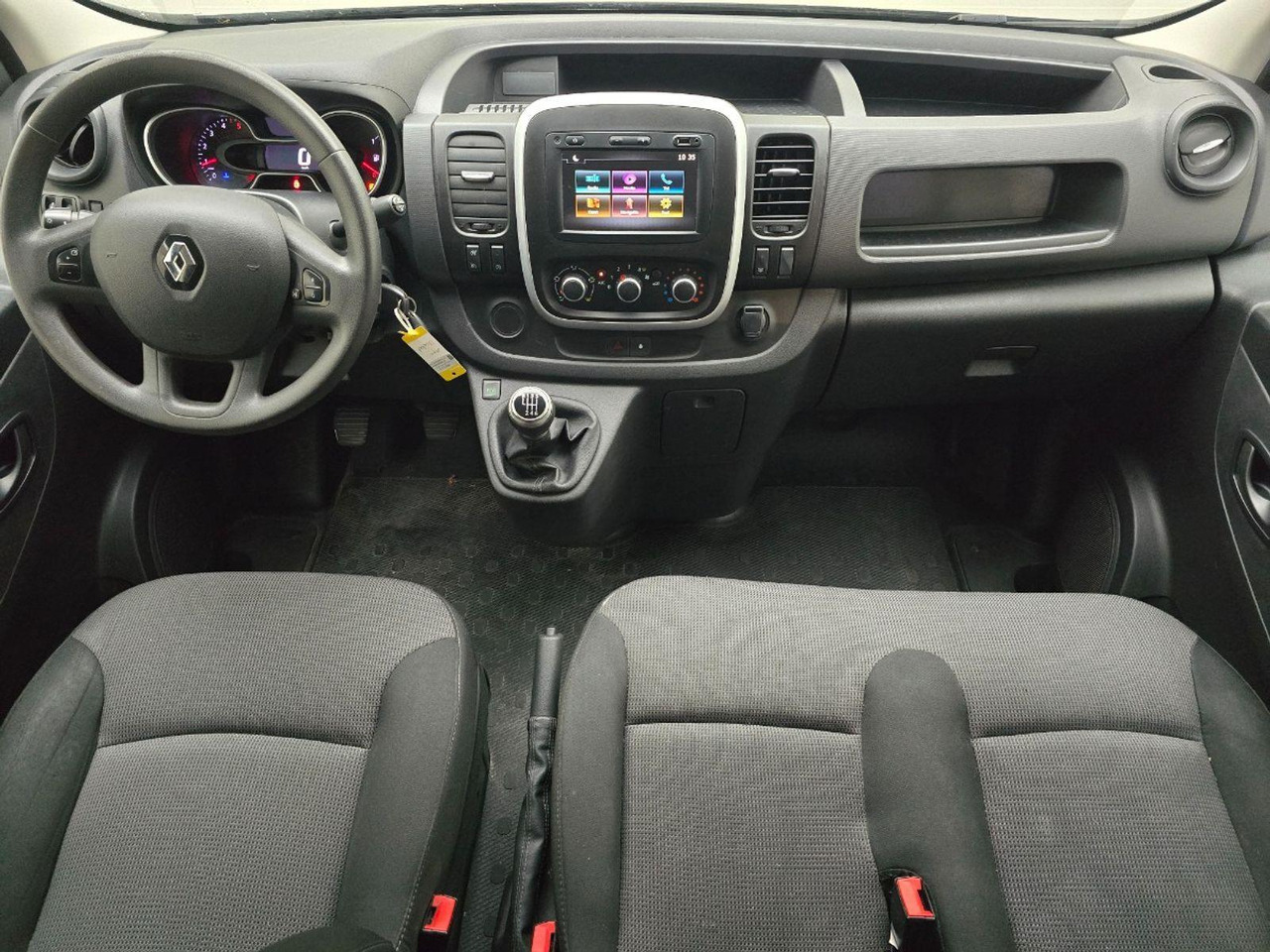 Renault Trafic 2.0 dCi 120 T29 L2H1 DC Work Edition | 2021 | 148.341 km | VKN72S | NAP: Logisch - Autre matériel: photos 5 Renault Trafic 2.0 dCi 120 T29 L2H1 DC Work Edition | 2021 | 148.341 km | VKN72S | NAP: Logisch - Autre matériel: photos 5