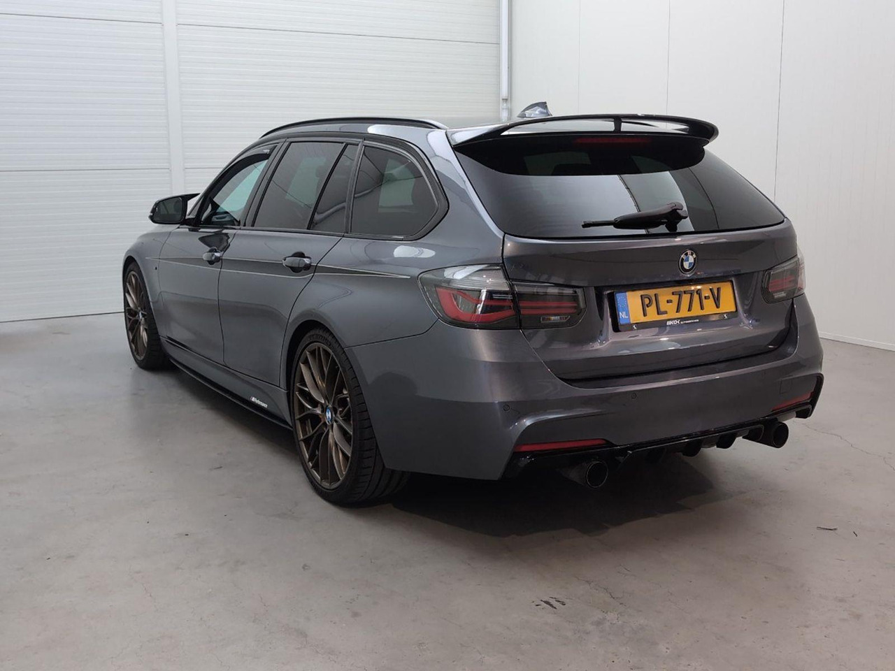 BMW 3-serie Touring 340i xDrive High Executive | 2017 | 202.316 km | Automaat | PL771V | NAP: Geen oordeel - Voiture: photos 3 BMW 3-serie Touring 340i xDrive High Executive | 2017 | 202.316 km | Automaat | PL771V | NAP: Geen oordeel - Voiture: photos 3